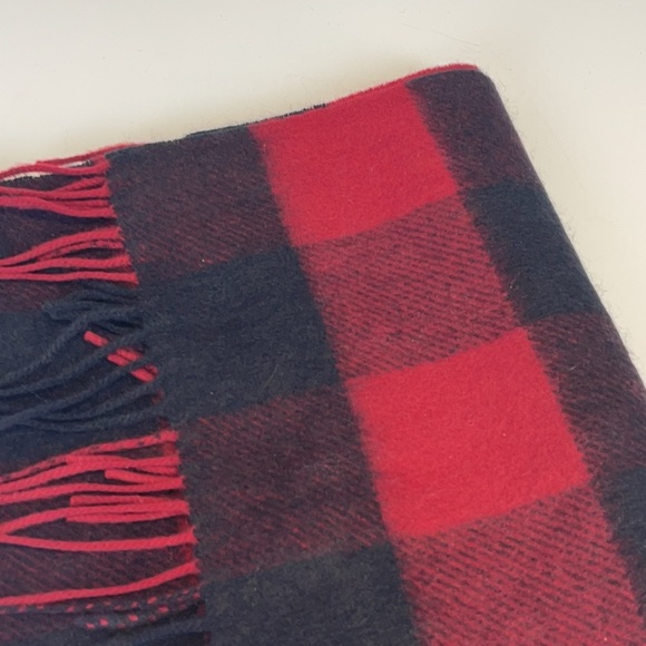 Nordstrom Cashmere red and black buffalo scarf - Picture 4 of 6